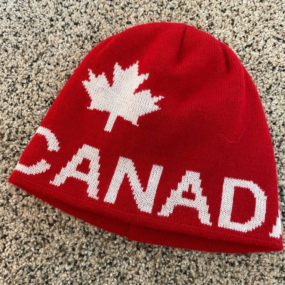 Canada Beanie